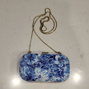 Vintage Lilly Pulitzer Diamond Jubilee Lucite Clutch Pill Box with Blue Flowers